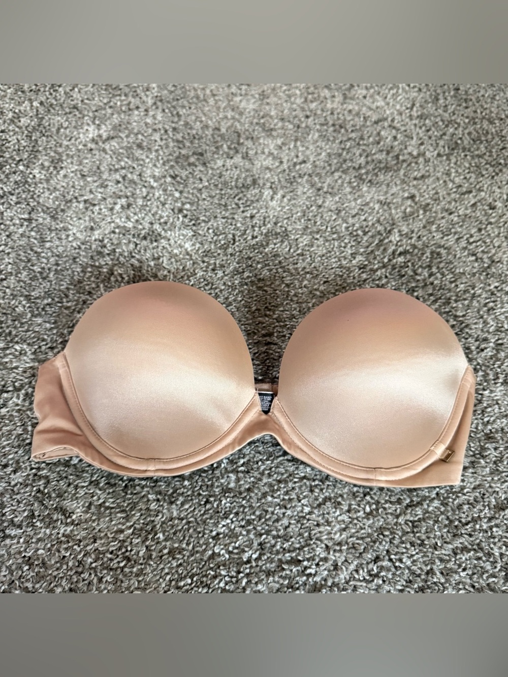 Victoria’s Secret Very Sexy Strapless Bra 34C Nude No Straps